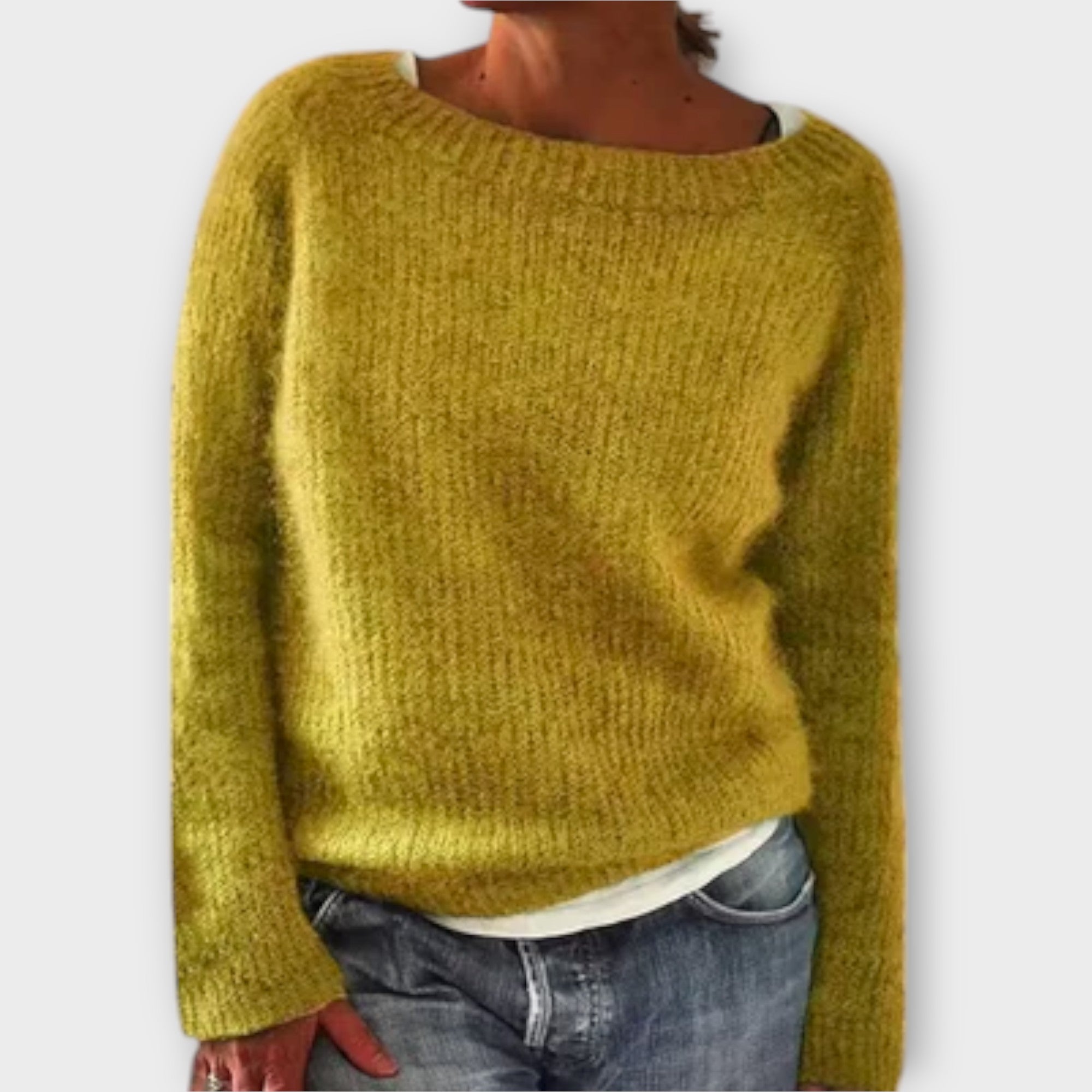 Nika Toplina Sweater – warm & versatile