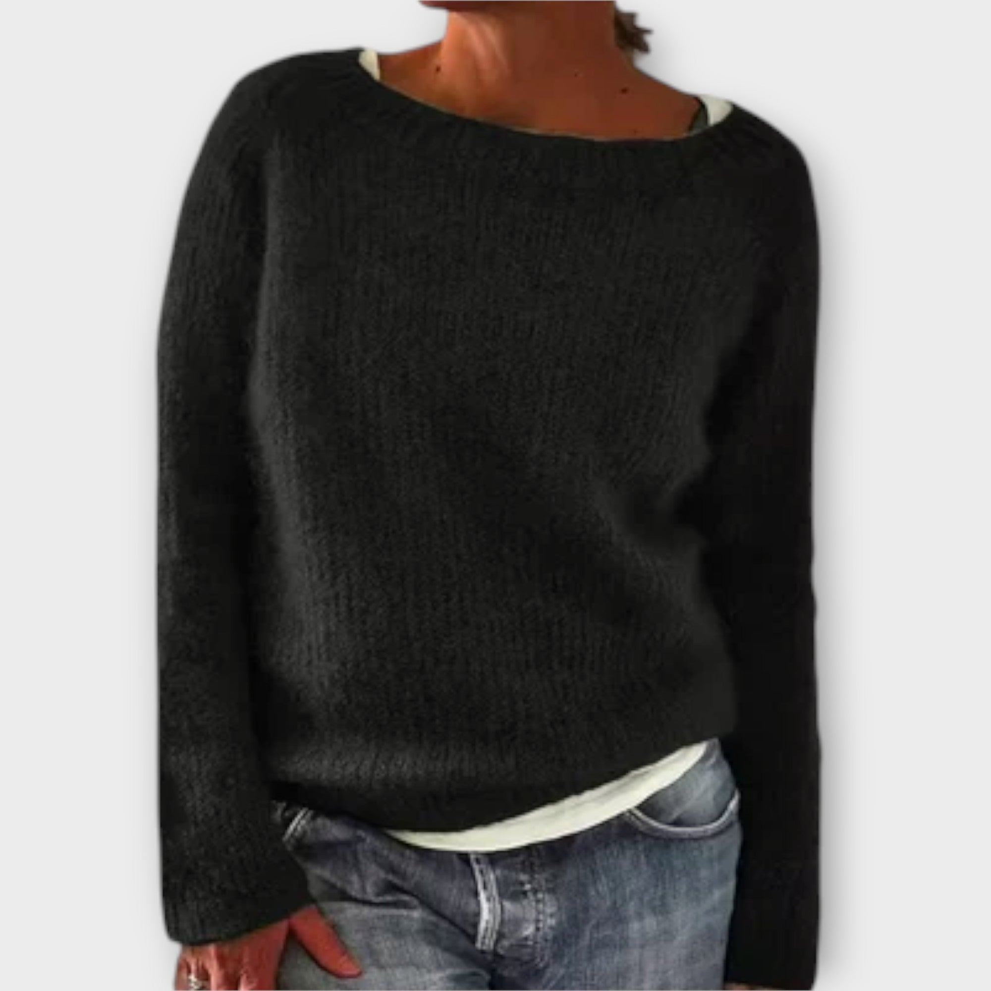 Nika Toplina Sweater – warm & versatile