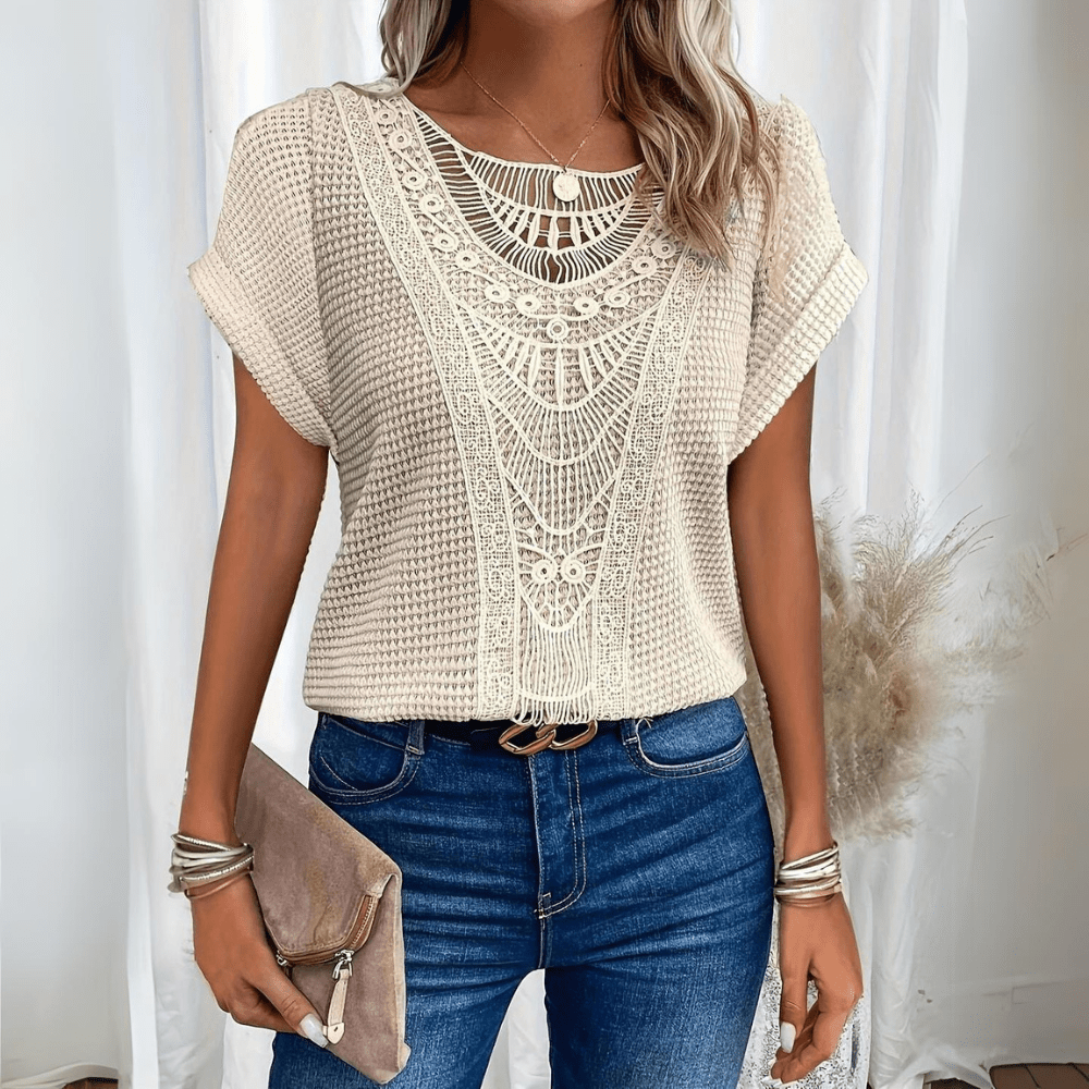 Lucía Boho Top – lace &amp; relaxed fit