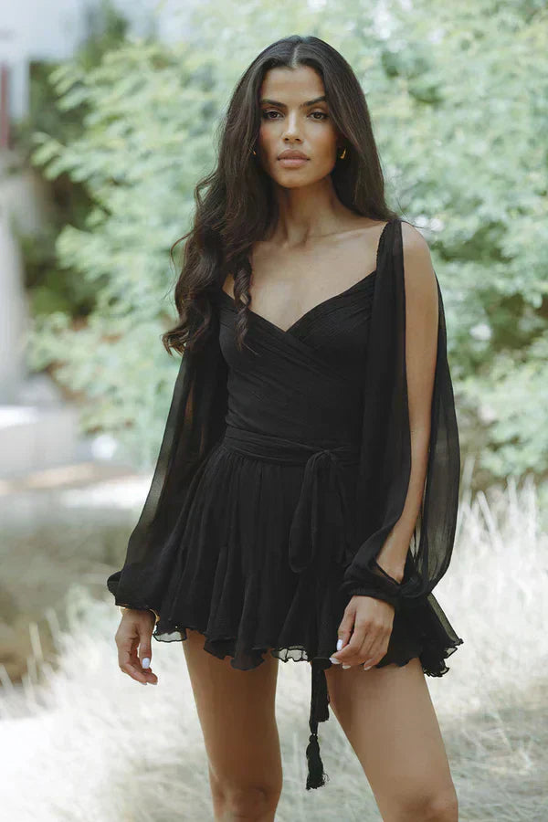 Laurette Belle Dress – V-neck &amp; balloon sleeves