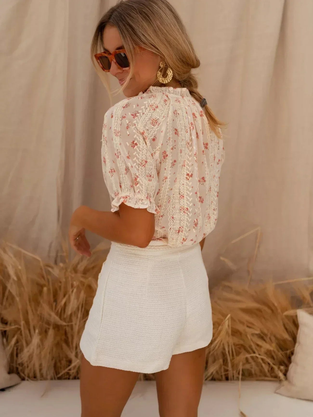 Lucía Flor Blouse – floral &amp; airy