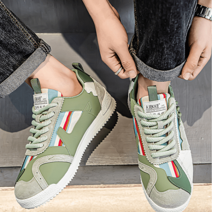 Maja Retro Step Sneakers – limited edition & colorful