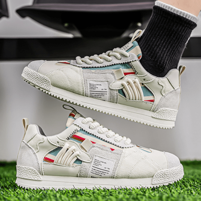 Maja Retro Step Sneakers – limited edition & colorful